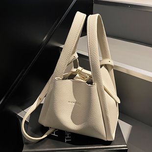 High-end portable small bag women's 2025 new portable vegetable basket bag all-match messenger bag bucket bag small handbag