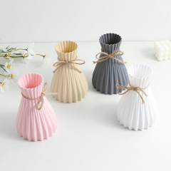 北欧プラスチック花瓶ホームフラワーアレンジメントリビングルームモダンクリエイティブシンプルな小さな新鮮な家の装飾装飾品
