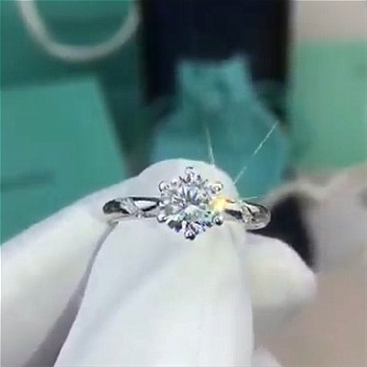 Diamond Wedding Ring For Women, Classic Six Claw Opening Ring_voghion.com