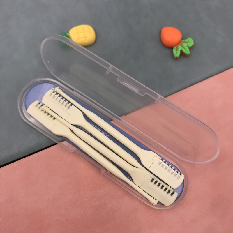 現物の二頭鼻毛刀は手動で鼻孔鼻毛を整理します。|undefined