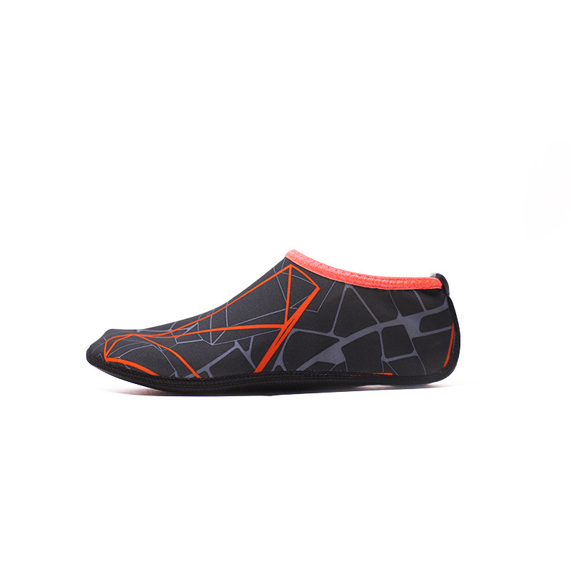 Детский серо-оранжевый принт