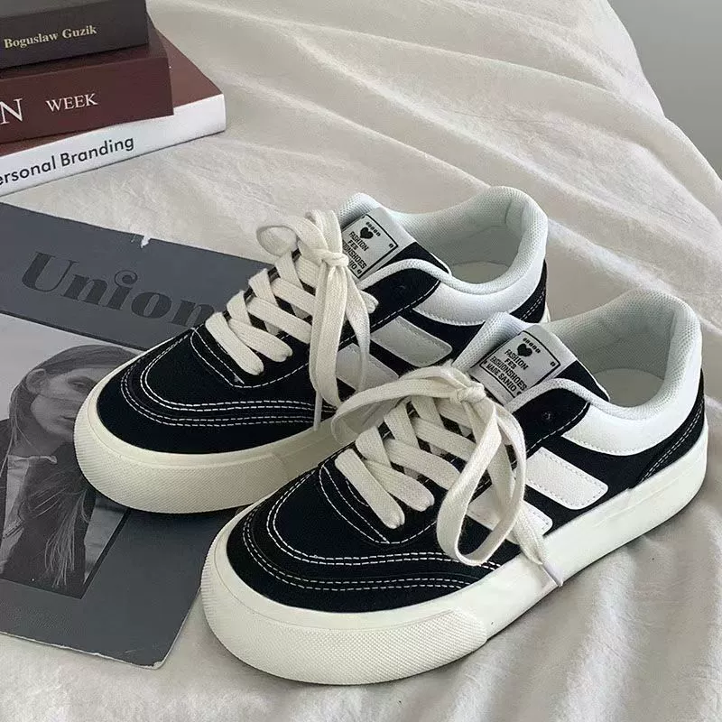 2024 сломанная корейская версия мягкой подошвы сетчатой красной холщовой обуви дикая толстая подошва легкая износостойкая нескользкая повседневная обувь женская обувь