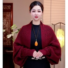 新款羊毛混纺针织披肩围巾两用秋冬新款纯色宽松百搭外搭斗篷开衫