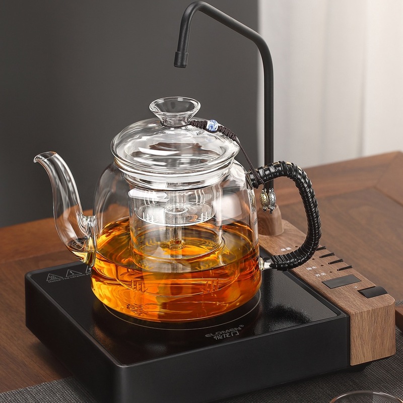 新商品の揚水一体電気陶炉で茶器を煮ます。|undefined