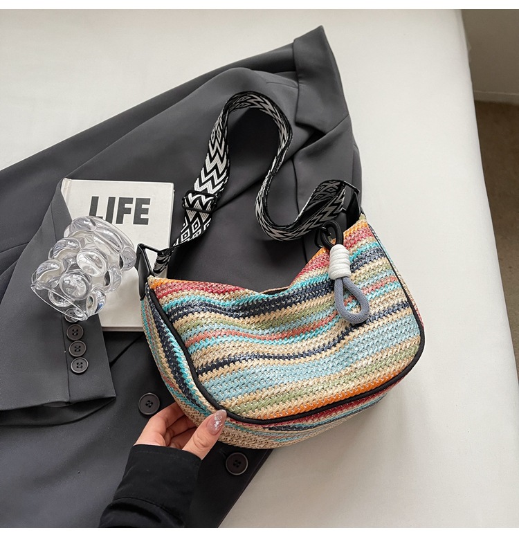 Grass for women with large capacity 2024 new summer niche design woven crossbody dumpling beach bag_voghion.com