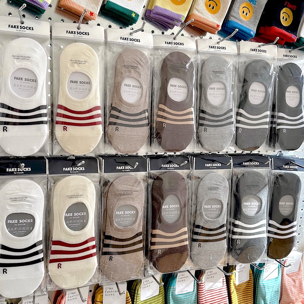 EMPOLE Spring and Summer New All-match Striped Women's Boat Socks 2197 Dongdaemun Letter R Anti-drop Heel Invisible Socks for Women