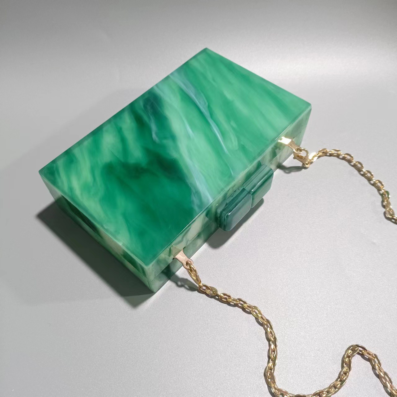 Elegante borsa da sera in acrilico da donna con tracolla a catena - Pochette chic per feste, matrimoni e serate fuori, borsa a tracolla, pochette da banchetto, borsa a catena_voghion.com