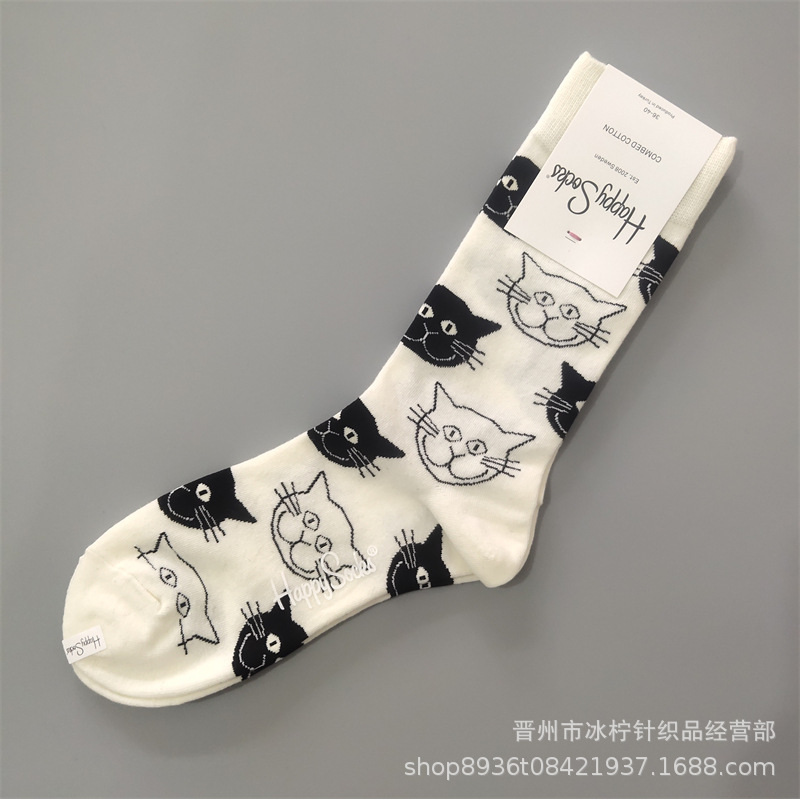 Happy socksスウェーデンのファッションブランドの女性が可愛いです。