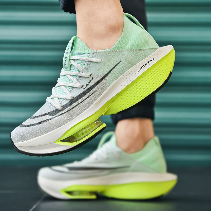 Summer breathable ultra light shock-absorbing running sneakers for…