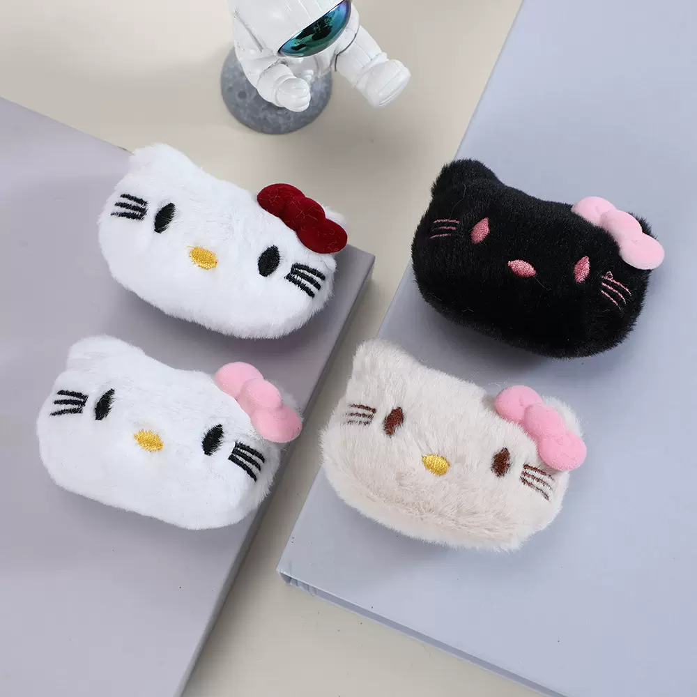 卡通玩偶小猫公仔胸针饰品装饰毛绒可爱卡通动物书包别针挂饰批发
