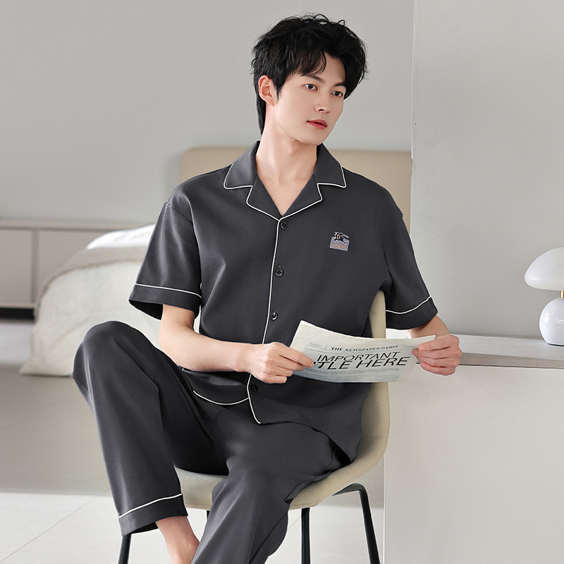 Pijamas de algodón puro pantalones de manga corta de verano para hombre 2025 nuevo estilo que se puede usar afuera Traje de servicio a domicilio casual de gran tamaño de alta gama