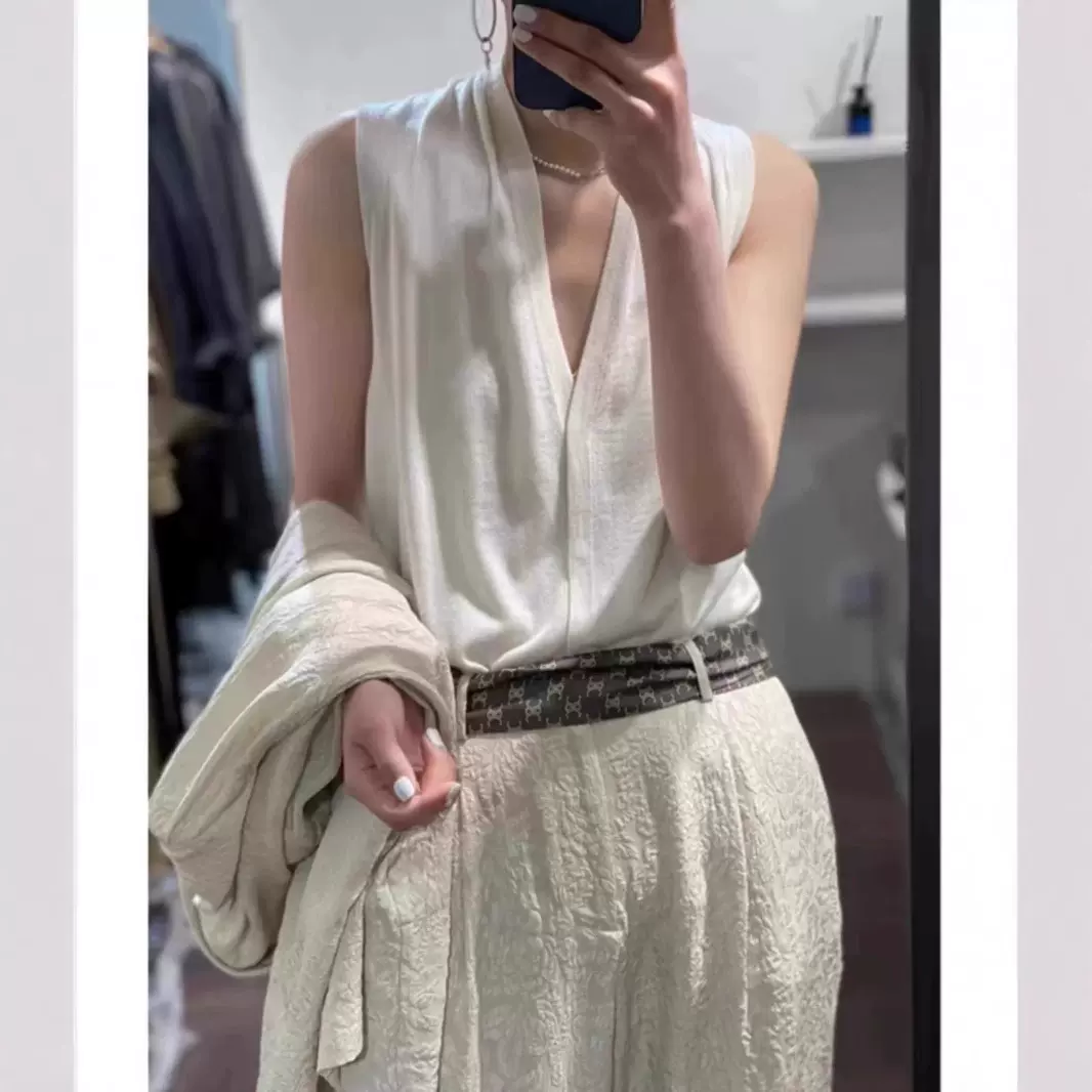 法式轻熟风薄款V领羊绒针织背心开衫女夏季宽松显瘦精纺羊毛吊带
