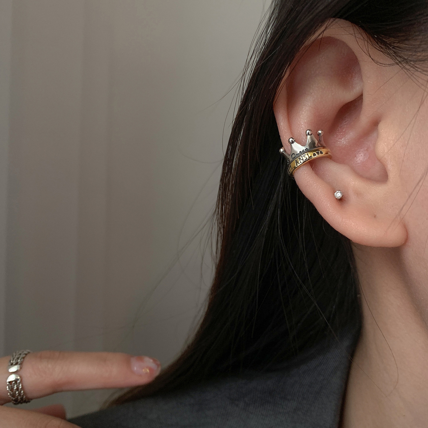 S925 corona de plata esterlina clip de oreja sin oreja de las mujeres de gama alta sentido nicho oído hueso clip luz lujo 2022 nueva moda Moda