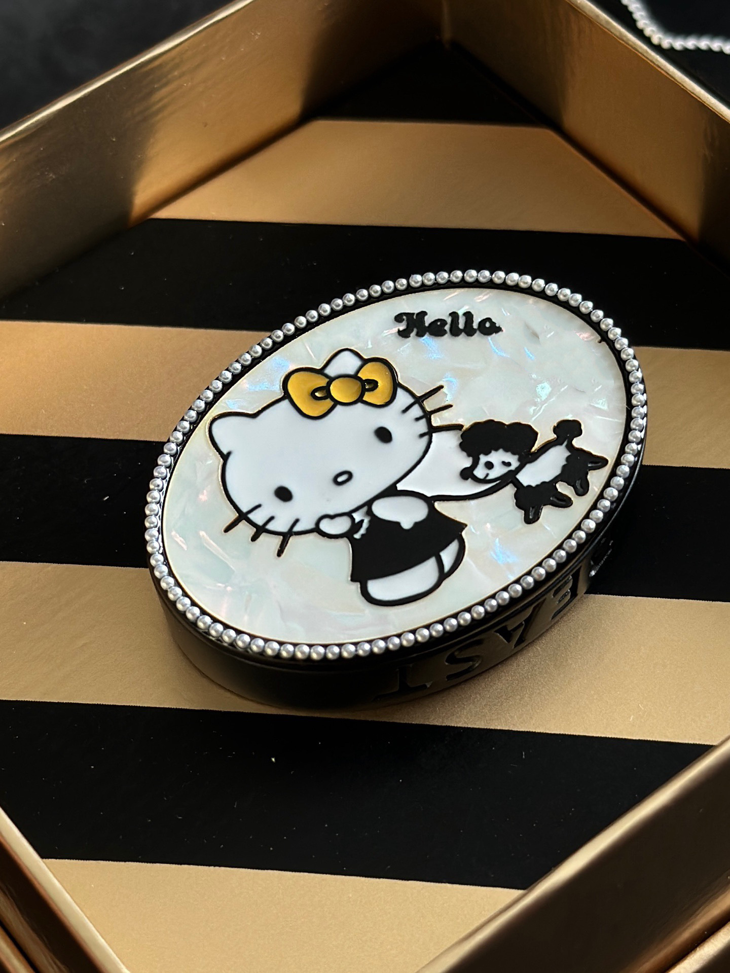 Hello Kitty Beast Pai Collaboration Car Interior Fragrance Birthday Gift Car Air Vent Fragrance