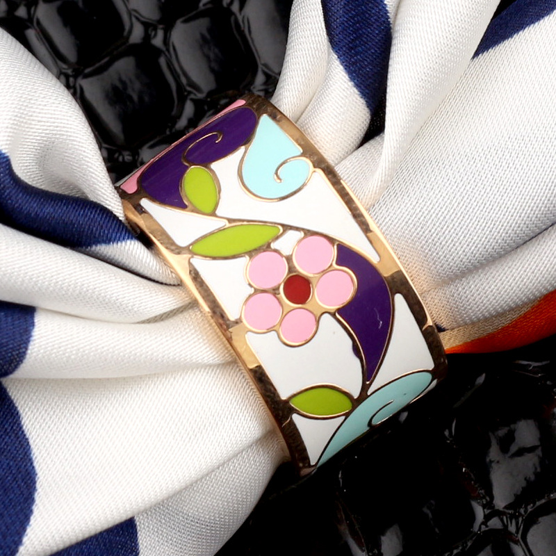 Anillo accesorios de la joyería de titanio acero H bufanda de seda hebilla de esmalte de color chal hebilla bufanda cuadrada joyería bufanda anillo nudo