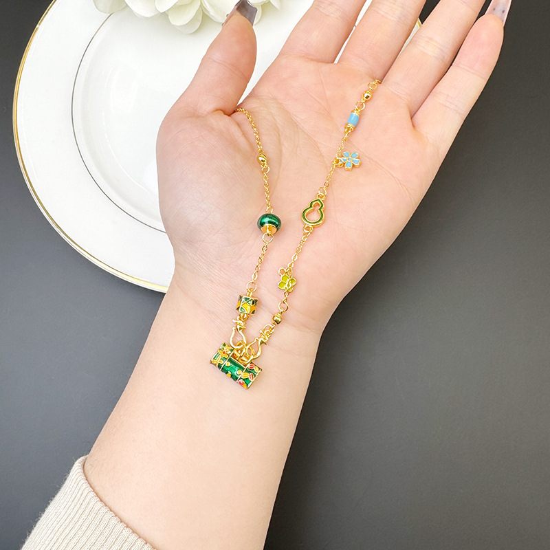 Nuevo collar chino de oro de arena vietnamita esmalte nacional de gota de esmalte de cerradura pequeña cadena de clavícula de mujer retro no se desvanece joyas