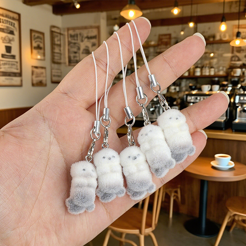 Ventas transfronterizas en caliente flocado tridimensional nutria cadena de teléfono móvil adorable colgante de peluche de animales llaveros de jóvenes corazón viento
