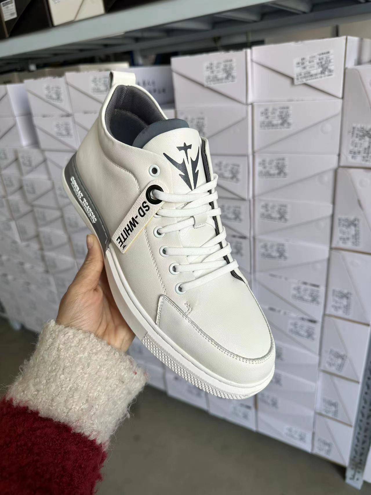 2021 New Men's Shoes Autumn/Winter Fashion Casual White Sneakers Popular Version Fleece Platform Shoes Men's Single Shoes