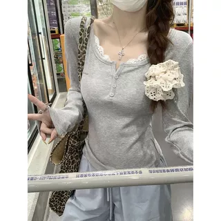 韩系甜美风纽扣长袖T恤春秋季2026修身蕾丝花边内搭打底衫上衣女