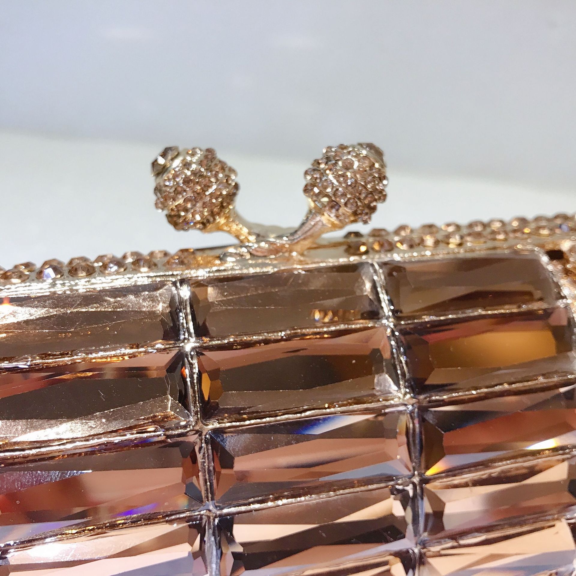 Túi clutch nữ đính đá vàng chanh dự tiệc cao cấp — vàng