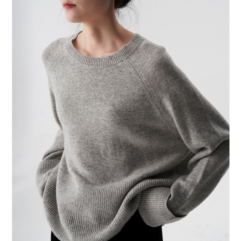 Brand discount women's clothing counter foreign trade tail single design round neck autumn and winter loose sweater sweater women