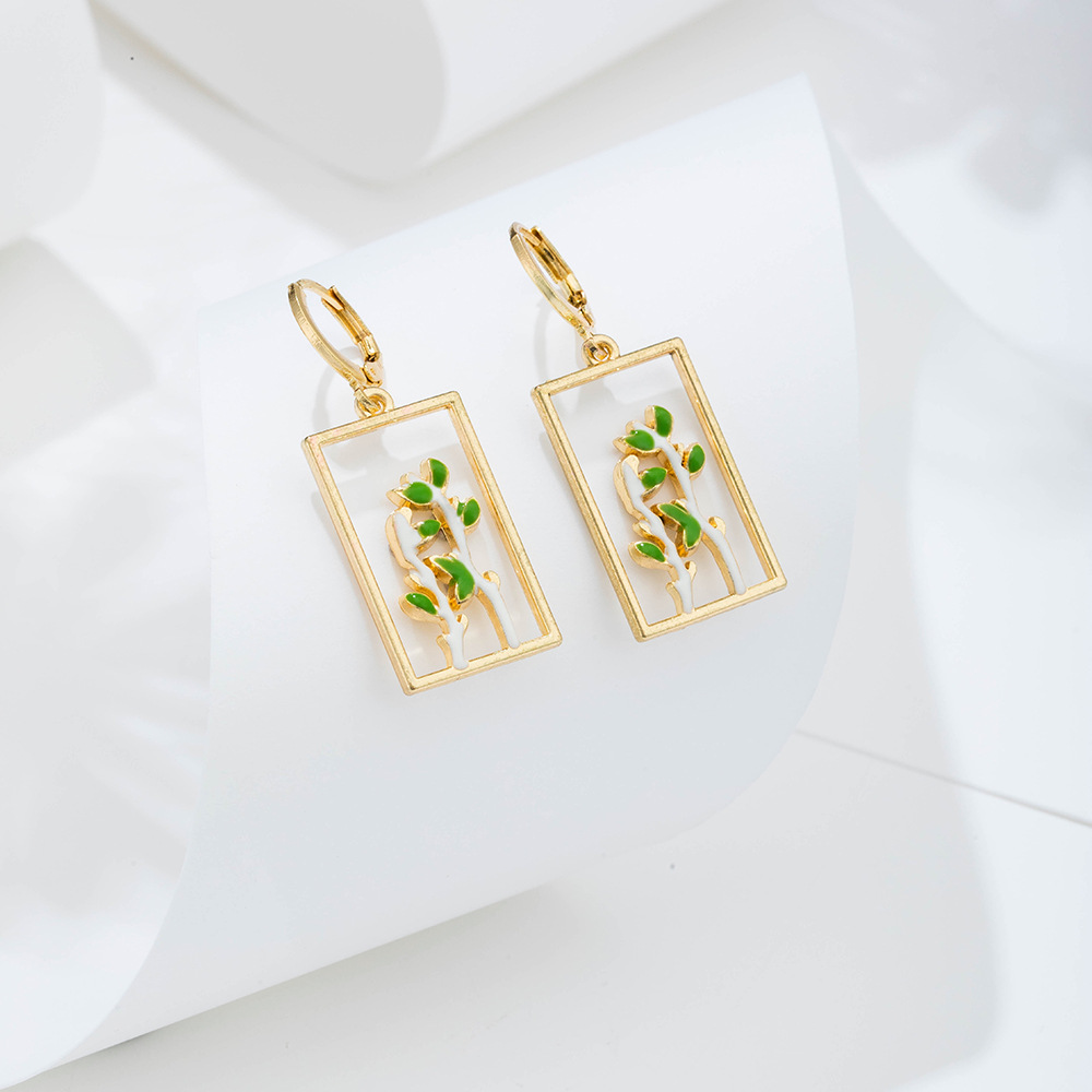 Wholesale Jewelry Geometric Hollow Plant Cactus Earrings Nihaojewelry display picture 8