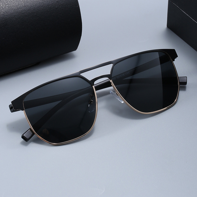 Capacious sunglasses