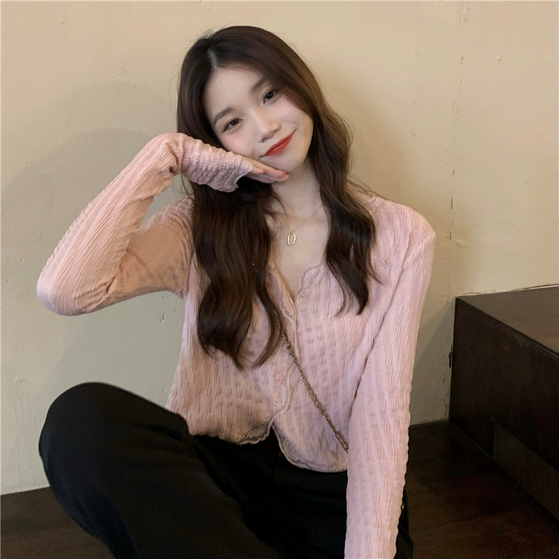 大码胖妹妹薄款长袖上衣女春夏新款温柔风设计感小众V领防晒衬衫|undefined