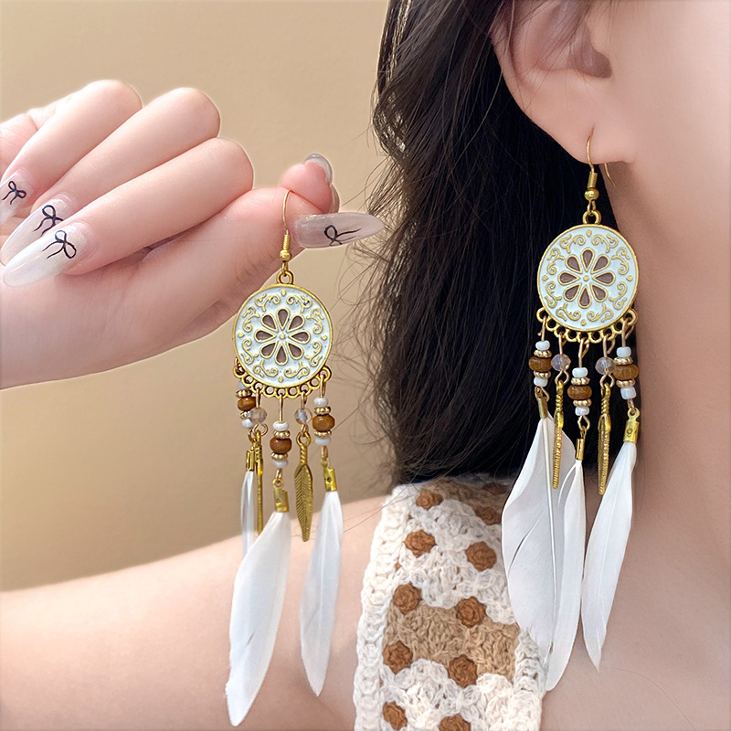 194#Ear Hook-Gold-White