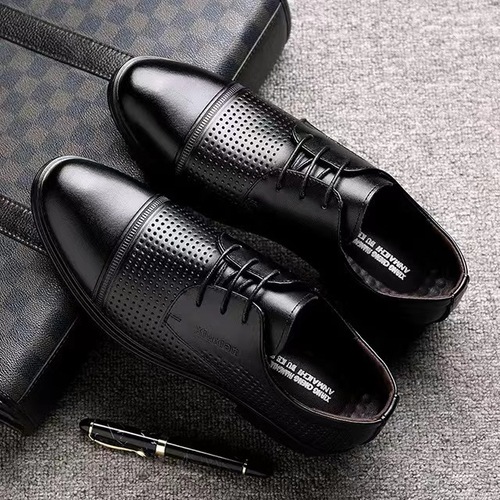 New soft leather men's shoes hollow sandals business casual leather shoes men's summer formal wear breathable clogs dad shoes