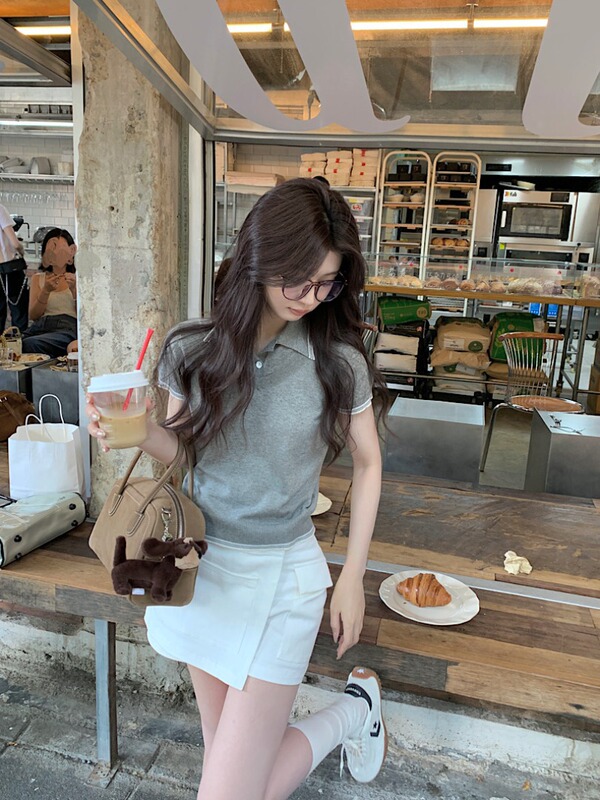 Contrast Color Slim-Fit Short-Sleeve Regular Shoulder Knit T-Shirt for Women, Summer Sports Polo Shirt with 3D Print