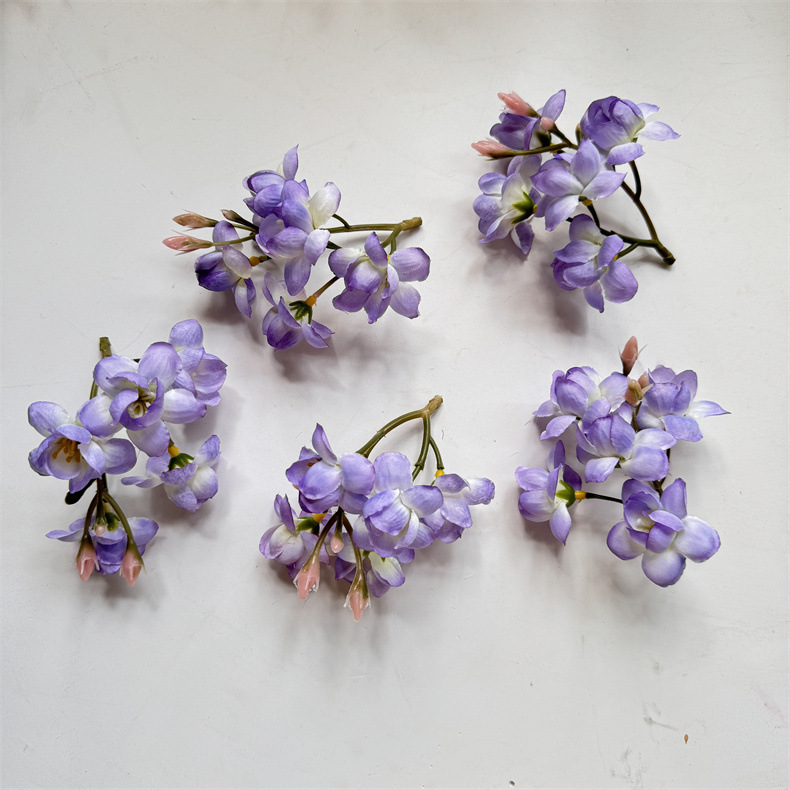 보라색