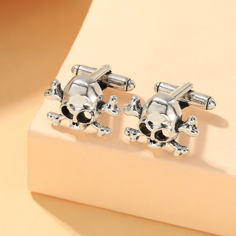 creative new products special shaped retro skull cufflinks personality versatile suit shirt decoration accessories_voghion.com