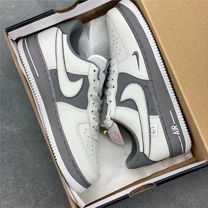 행운의 신은 순백색이다