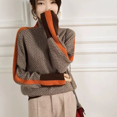 Модный свитер в японском и корейском стиле в стиле ретро с нишевым дизайном, Женская осенне-зимняя свободная водолазка, контрастный Топ