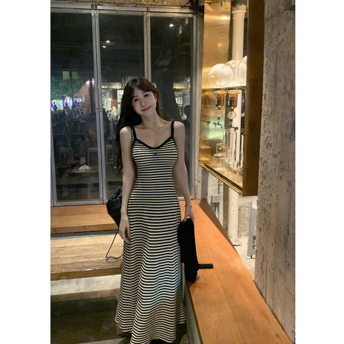 [Pop Art Museum] Fashionable casual A-line striped hip dress slim slimming suspender dress for women