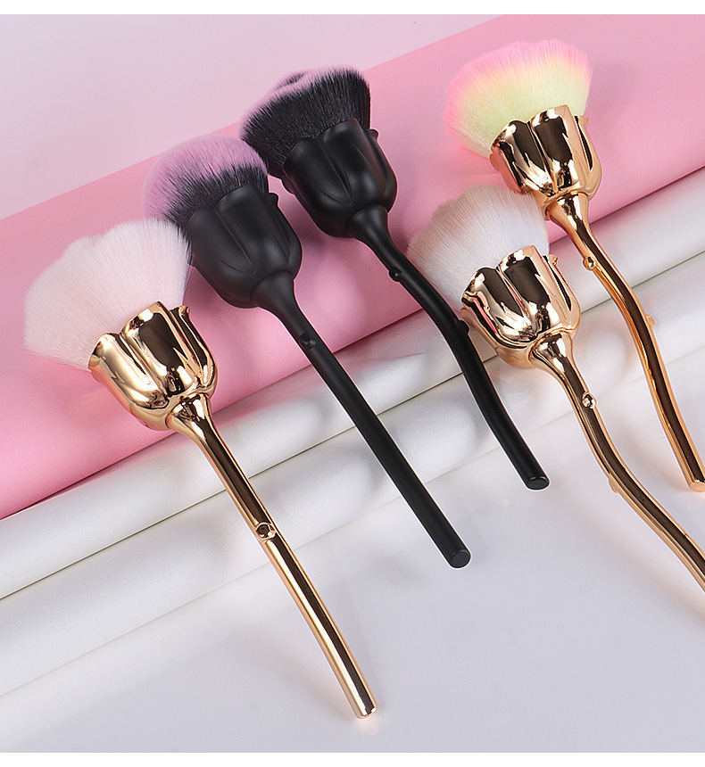 Sweet Artificial Fiber Metal Metal Handle Makeup Brushes 1 Piece display picture 2