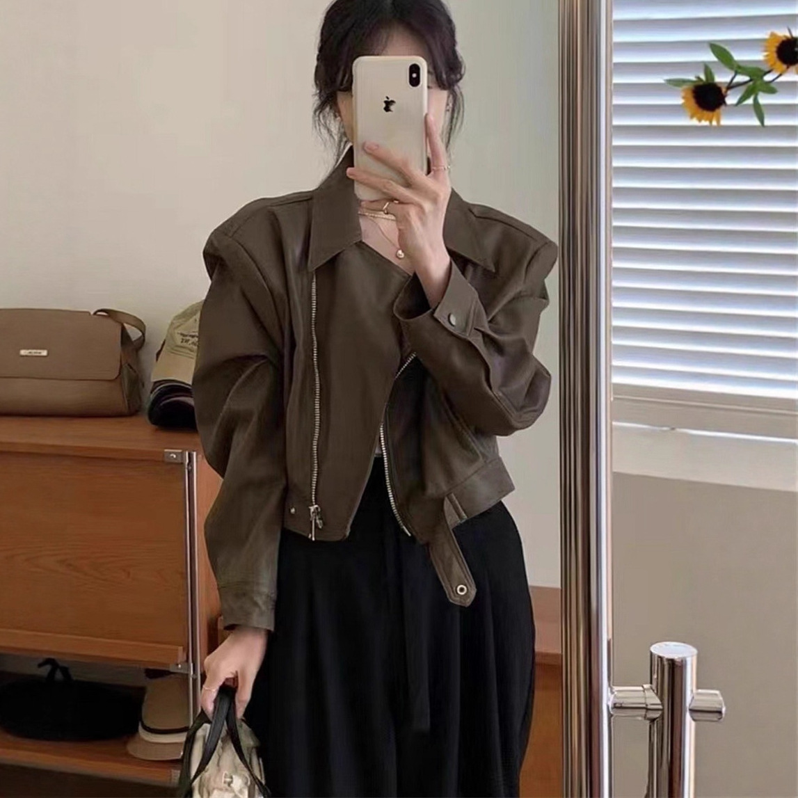 Brown Pu Leather Long-Sleeved Jacket for Women, Autumn and Winter, Petite, Loose, Retro Hong Kong Style Biker Jacket Top A8280