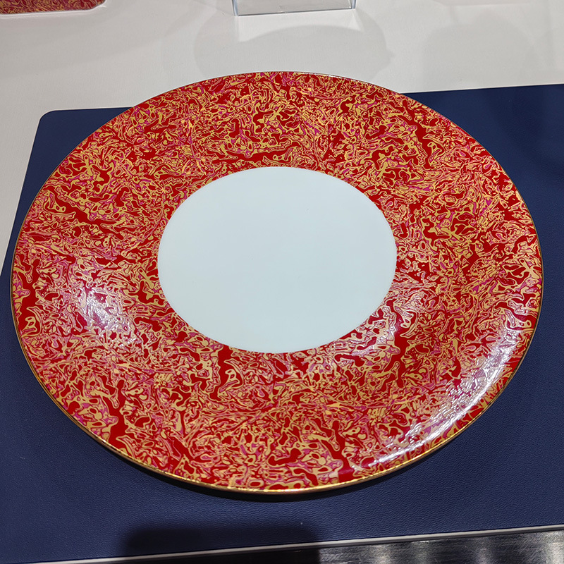 ホテルクラブ高級ボーンチャイナ食器セット金縁満堂紅お祝い宴会誕生日皿セット|undefined
