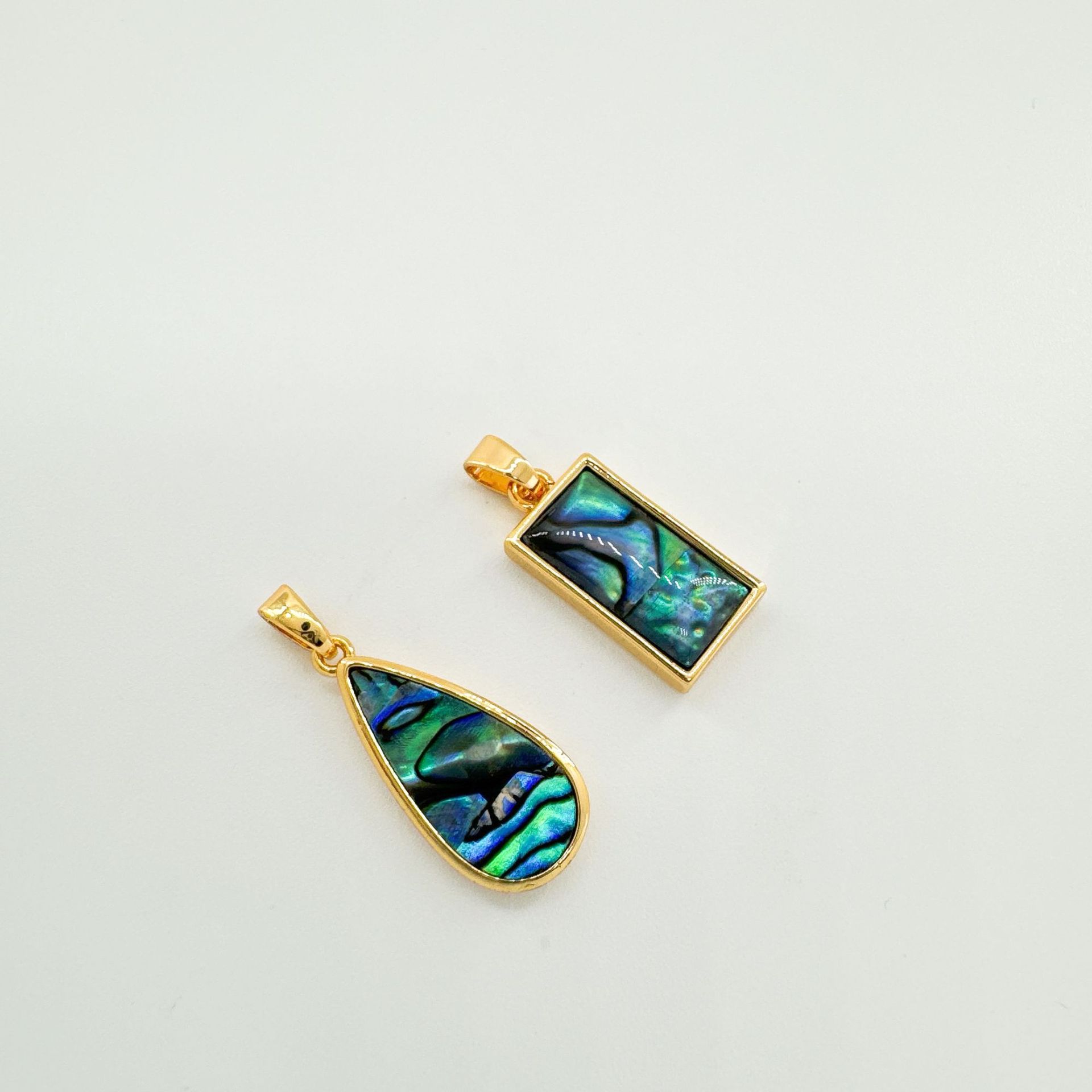7g Weight Pendant Jewelry Making Type DIY Jewelry Accessories Classification 1 Piece Quantity Copper Material Multicolor Pattern Plating Design Simple Style, Classic Style Style 1 Piece Copper Multicolor Pendant 7