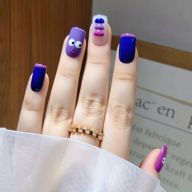 Cartoon Purple and Blue Wearable Nail Art Stickers with Personalized Contrasting Color Design, Fake Nails Wholesale for Spring and Summer