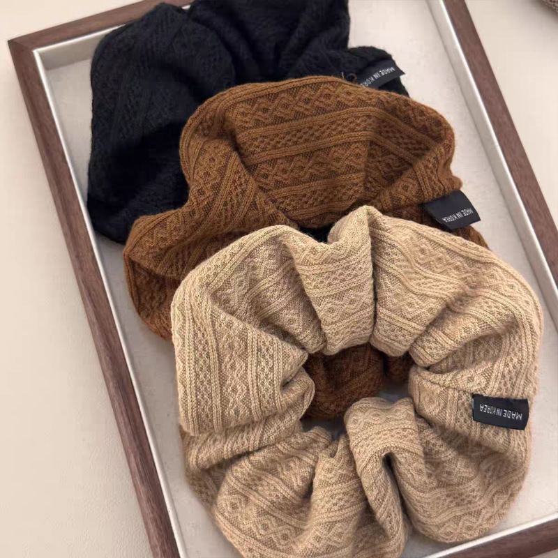 Autumn and Winter Coffee-Colored Knitted Wool Striped Scrunchie High-End Bun Hair Tie Versatile Hair Accessory for Women Autumn and Winter Coffee-Colored Knitted Wool Striped Scrunchie High-End Bun Hair Tie Versatile Hair Accessory for Women