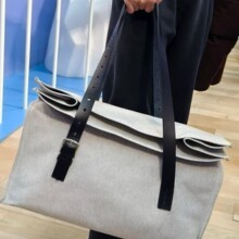 ������Ʒ�W�tͬ��r�аٴ��ײɫ�OӋ�r�Іμ�б���ɳڰ���