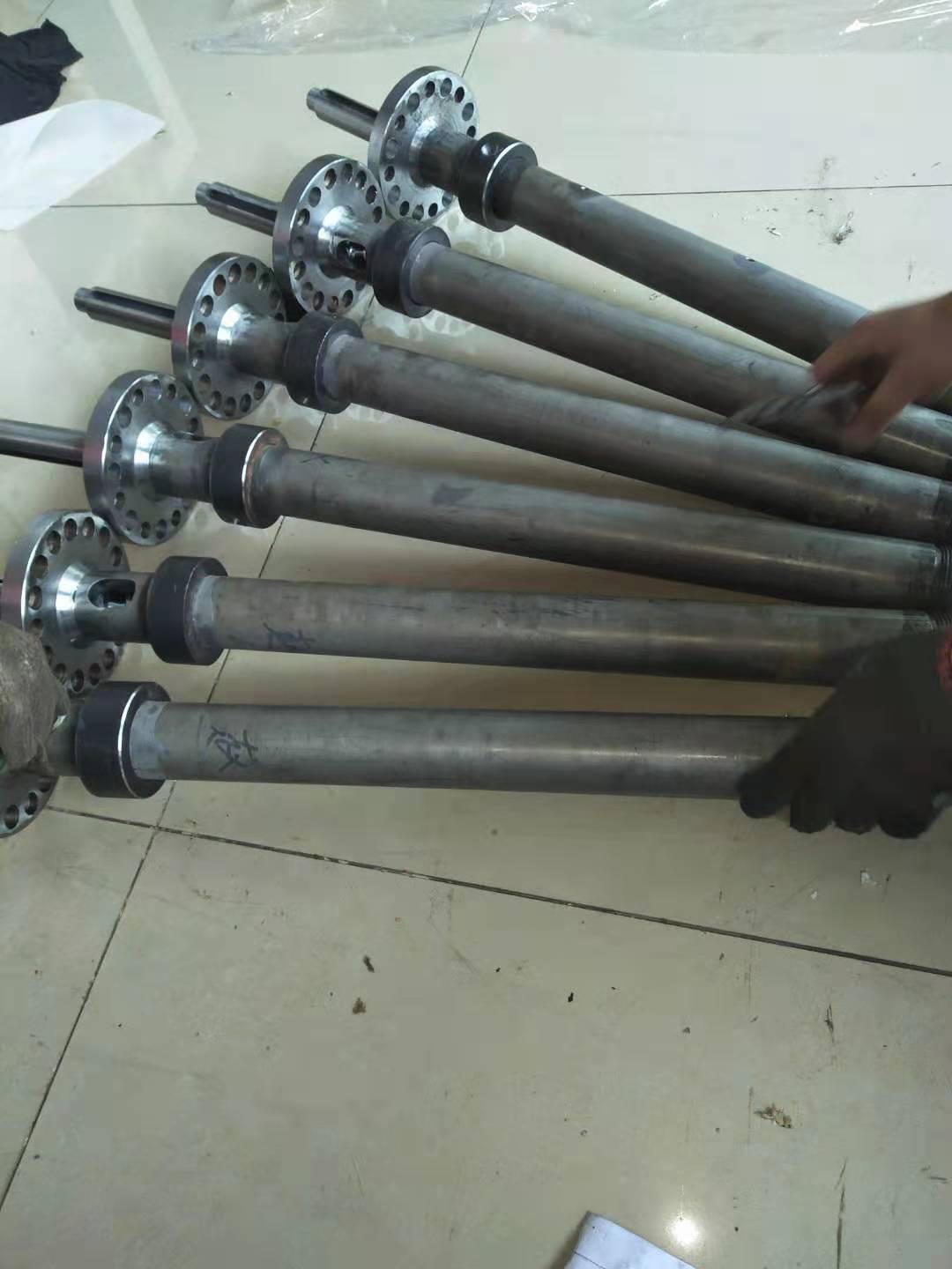 货供应高精度赞扬机螺杆炮筒100T-Φ26