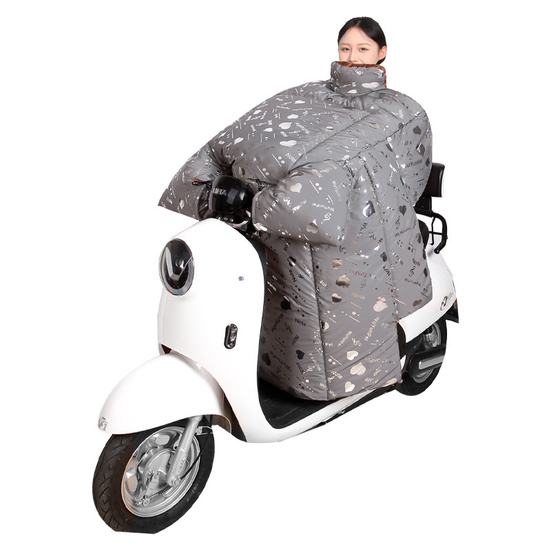 電気自動車の防風は冬にベルベットに厚くされたバッテリーバイクの防水保温防風カバー秋冬のタイプは足を止める|undefined