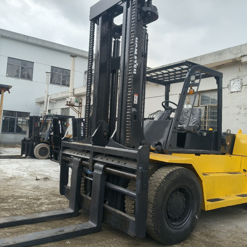 供应二手KOMATSU小松15吨叉车进口柴油叉车日本叉车