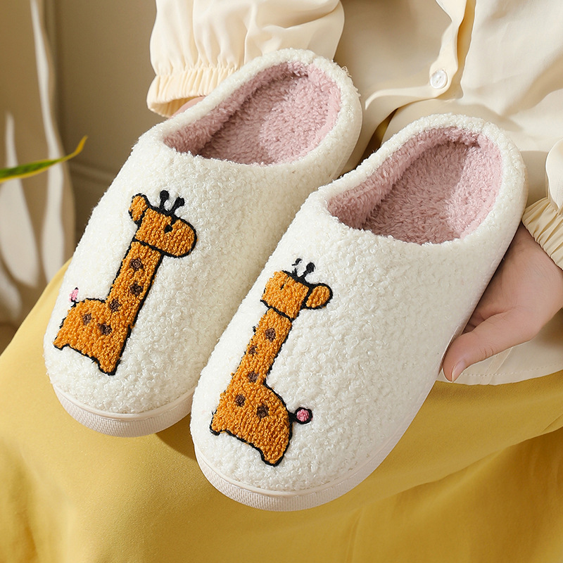 New Comfortable Home Cute Embroidered Giraffe Winter Cotton Slippers for Men and Women Couples Thick-Soled Warm Cotton Slippers