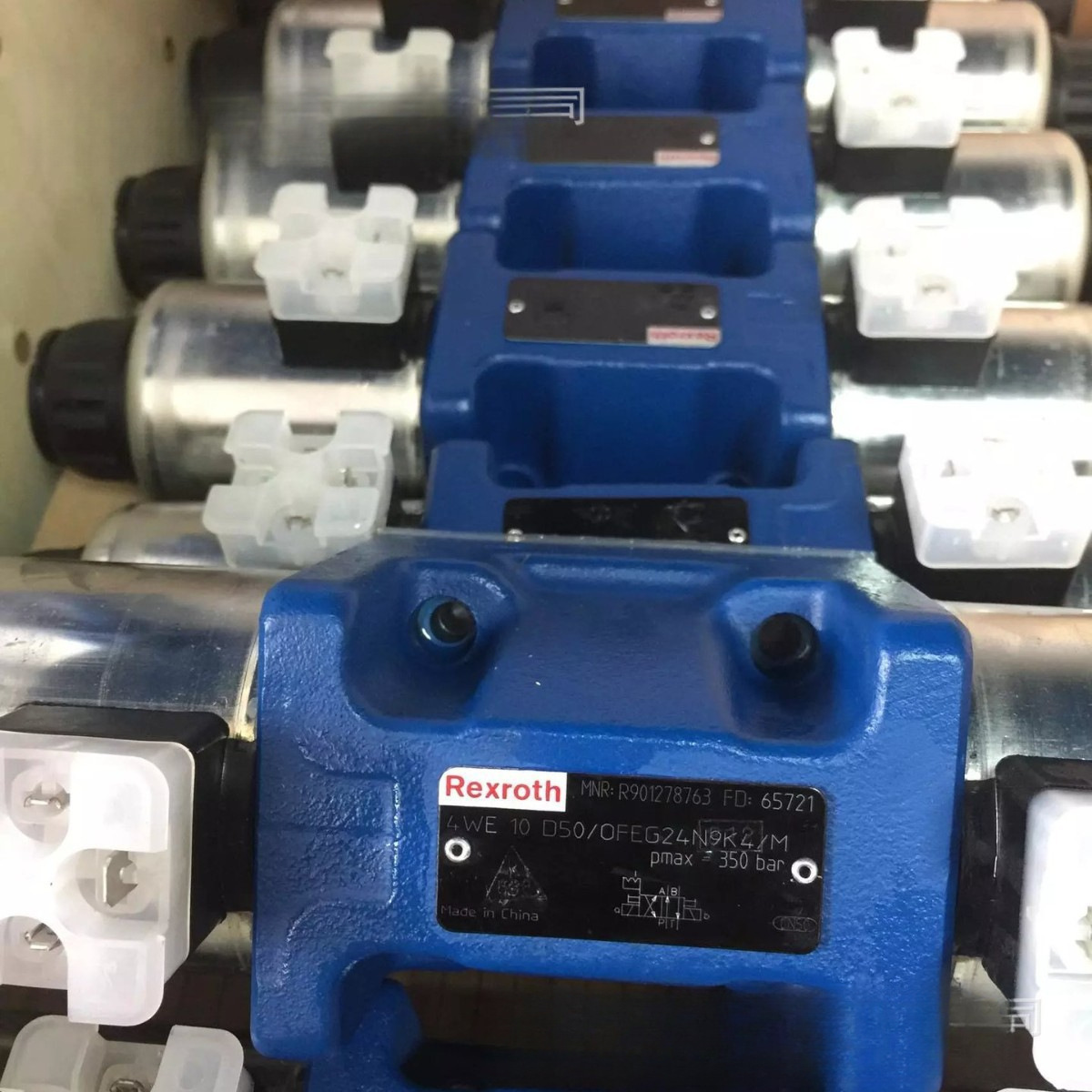 力士乐电液换向阀4WEH25J66/6EG24N9ETS2K4