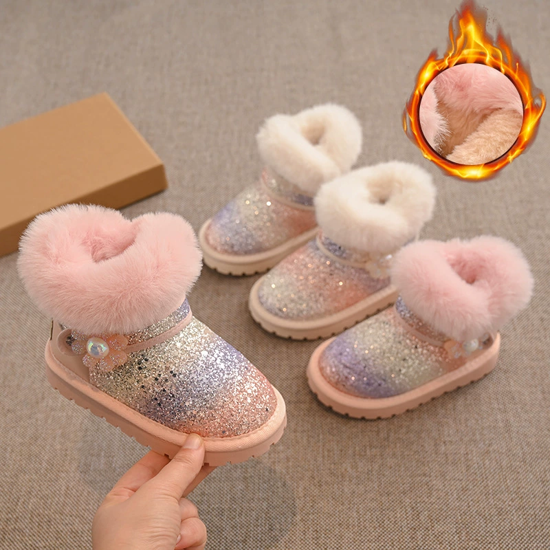 Детские снежные сапоги для девочек хлопчатобумажные туфли 2024 зимние новые бархатные толстые морозостойкие водонепроницаемые нескользящие маленькие кожаные сапоги короткие сапоги