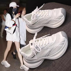 女性用メッシュスポーツシューズ 2025 春夏新作厚底ダッドシューズランニング衝撃吸収軽量カジュアルシューズ